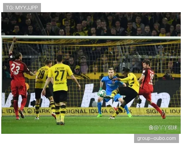 德甲中游球队竞争激烈 第7名法兰克福距第4仅3分差距